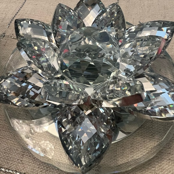 Beautiful Flower Jewerly Holder - Picture 3 of 17